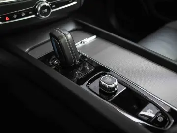 Volvo XC 60 T6 AWD Recharge Geartronic RDesign