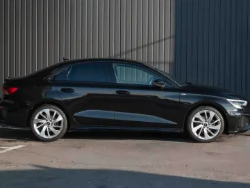 Audi A3 Sedan 35 TFSI MHEV S tronic S Line