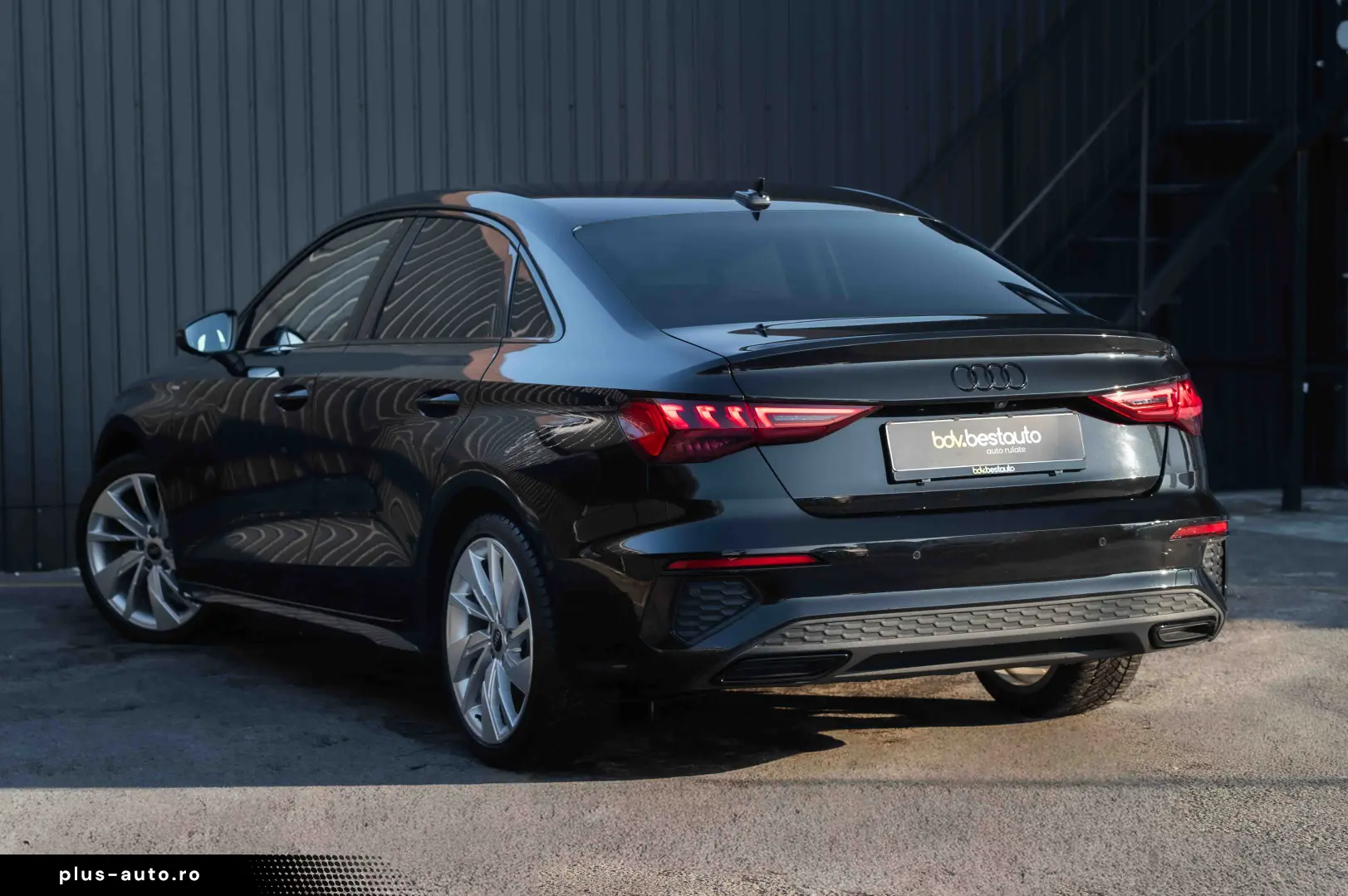 Audi A3 Sedan 35 TFSI MHEV S tronic S Line