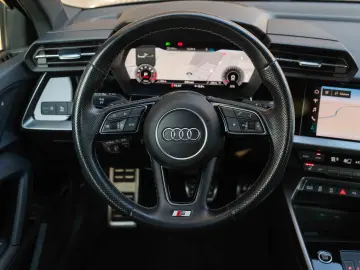 Audi A3 Sedan 35 TFSI MHEV S tronic S Line