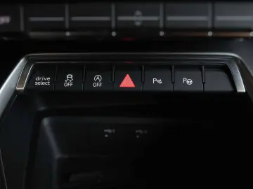 Audi A3 Sedan 35 TFSI MHEV S tronic S Line