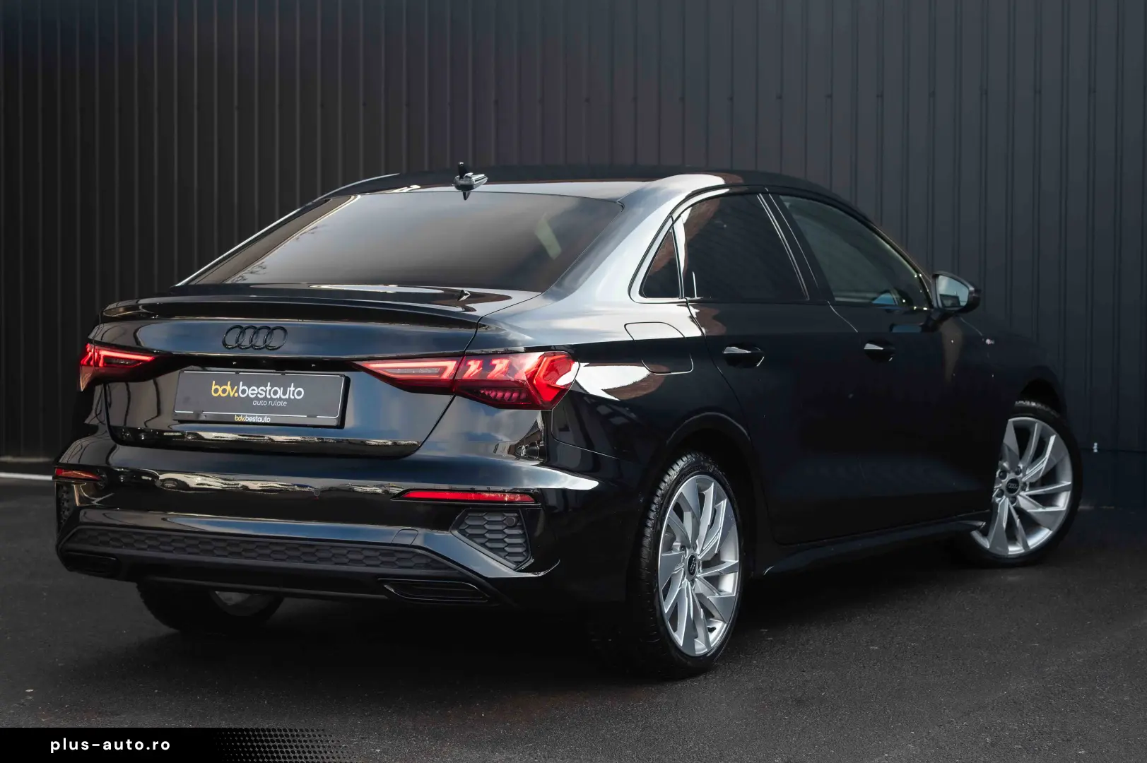 Audi A3 Sedan 35 TFSI MHEV S tronic S Line