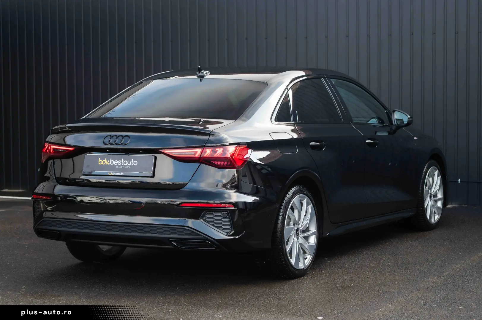 Audi A3 Sedan 35 TFSI MHEV S tronic S Line