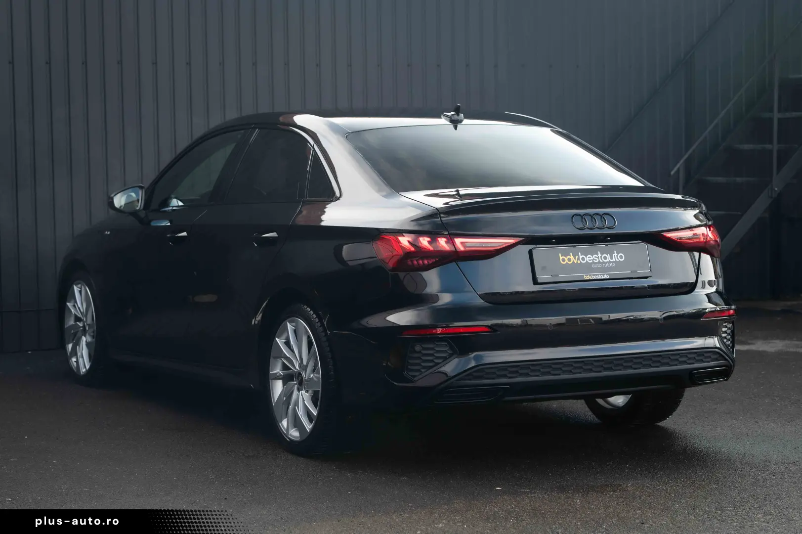 Audi A3 Sedan 35 TFSI MHEV S tronic S Line