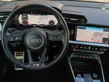 Audi A3 Sedan 35 TFSI MHEV S tronic S Line