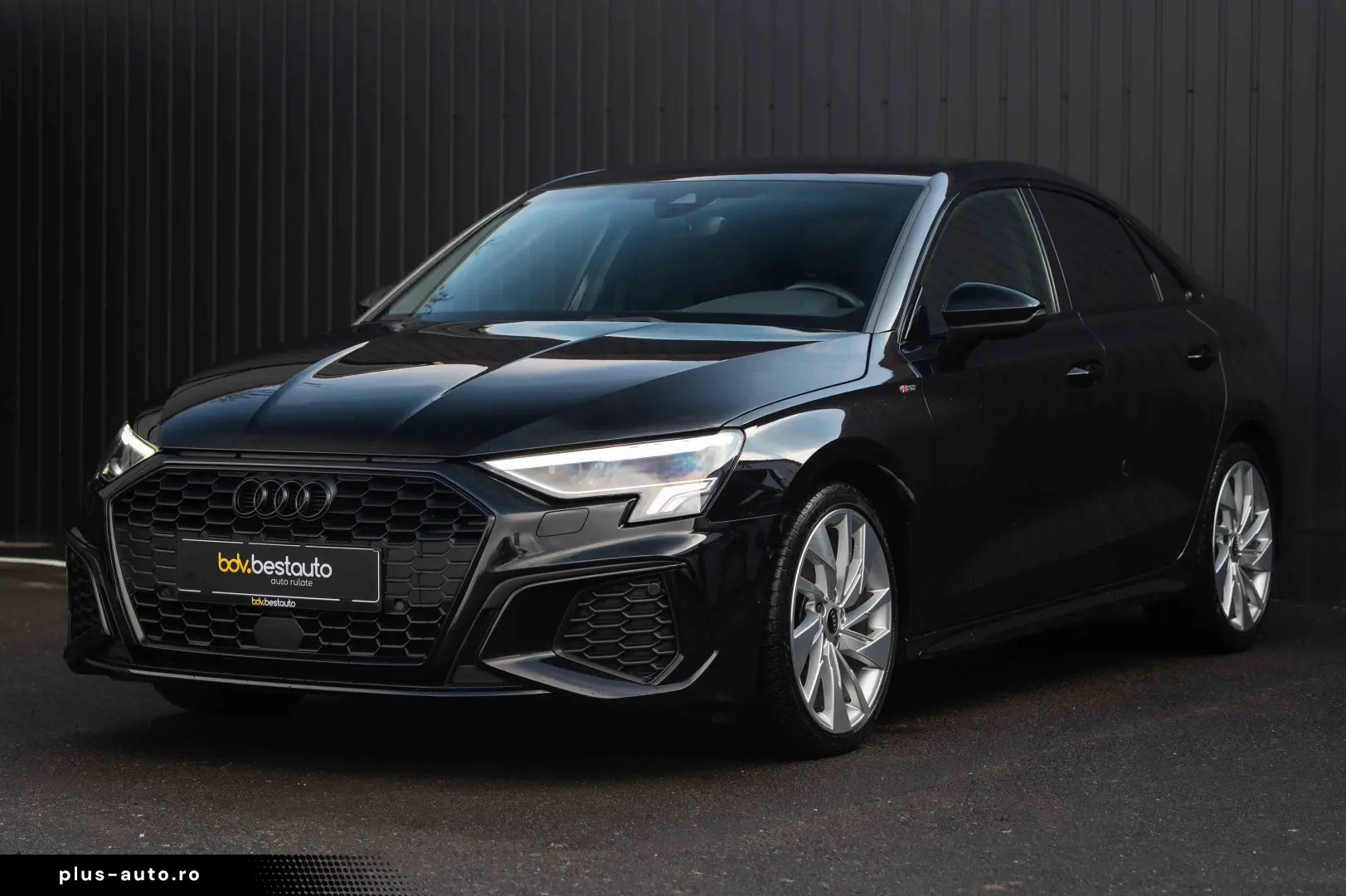 Audi A3 Sedan 35 TFSI MHEV S tronic S Line