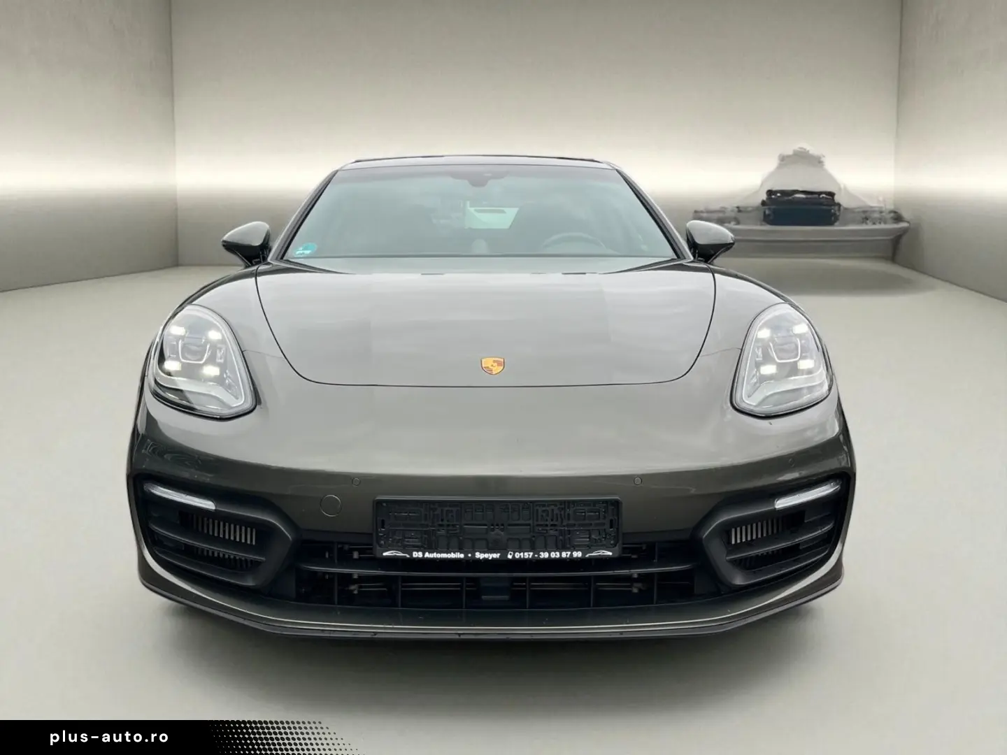 PORSCHE Panamera 4 Platinum Edition