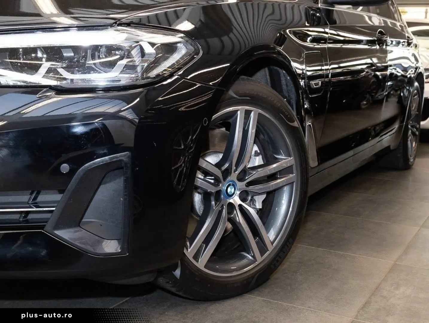 BMW 530e A Head-Up HiFi DAB WLAN Komfortzg. Shz PDC