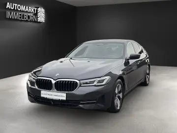 BMW 530 i HUD Kamera Leder AHK DrivingProf Innovatio