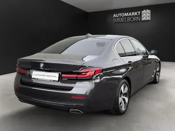 BMW 530 i HUD Kamera Leder AHK DrivingProf Innovatio