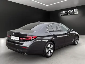 BMW 530 i HUD Kamera Leder AHK DrivingProf Innovatio