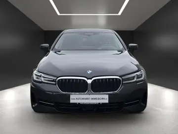 BMW 530 i HUD Kamera Leder AHK DrivingProf Innovatio