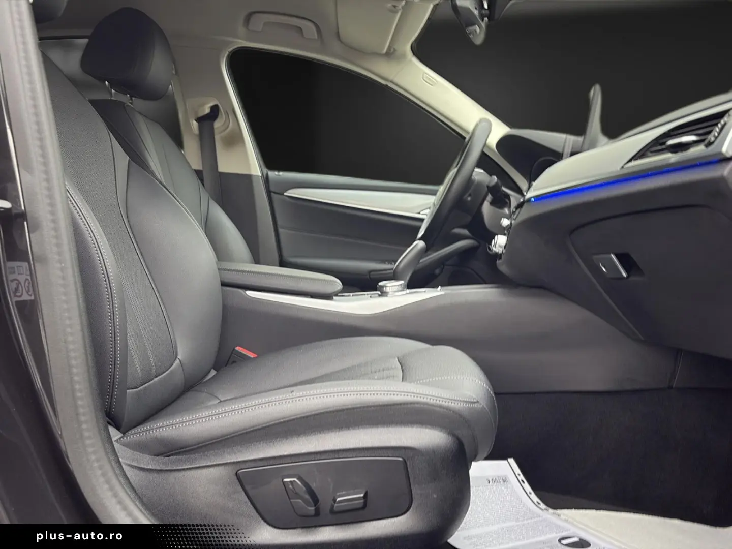 BMW 530 i HUD Kamera Leder AHK DrivingProf Innovatio