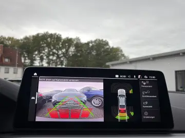 BMW 530 i HUD Kamera Leder AHK DrivingProf Innovatio