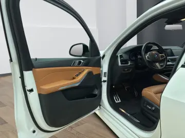 BMW X5 xDrive45e [M Sport  DA Prof.  HUD