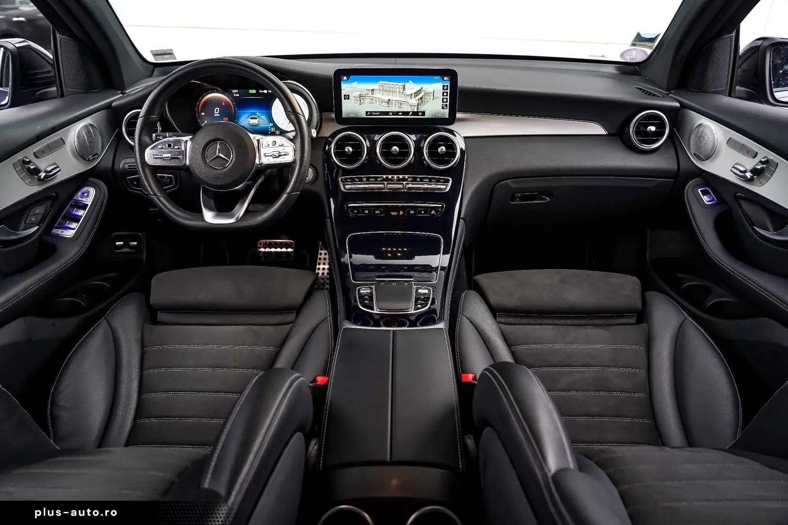 Mercedes-Benz GLC 300 e 4Matic 9G-TRONIC AMG Line