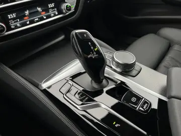 BMW 520i Limousine M Sportpaket Head-Up DAB WLAN