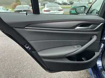 BMW 520i Limousine M Sportpaket Head-Up DAB WLAN