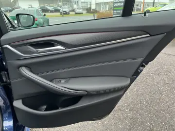 BMW 520i Limousine M Sportpaket Head-Up DAB WLAN