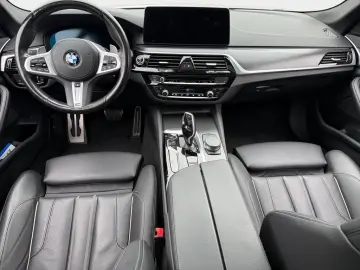 BMW 530d Aut. M Sport Adapt. LED ACC Pano Business