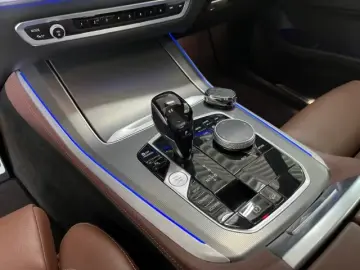 BMW X5 xDrive 40d A M Sport HUD ACC Laser