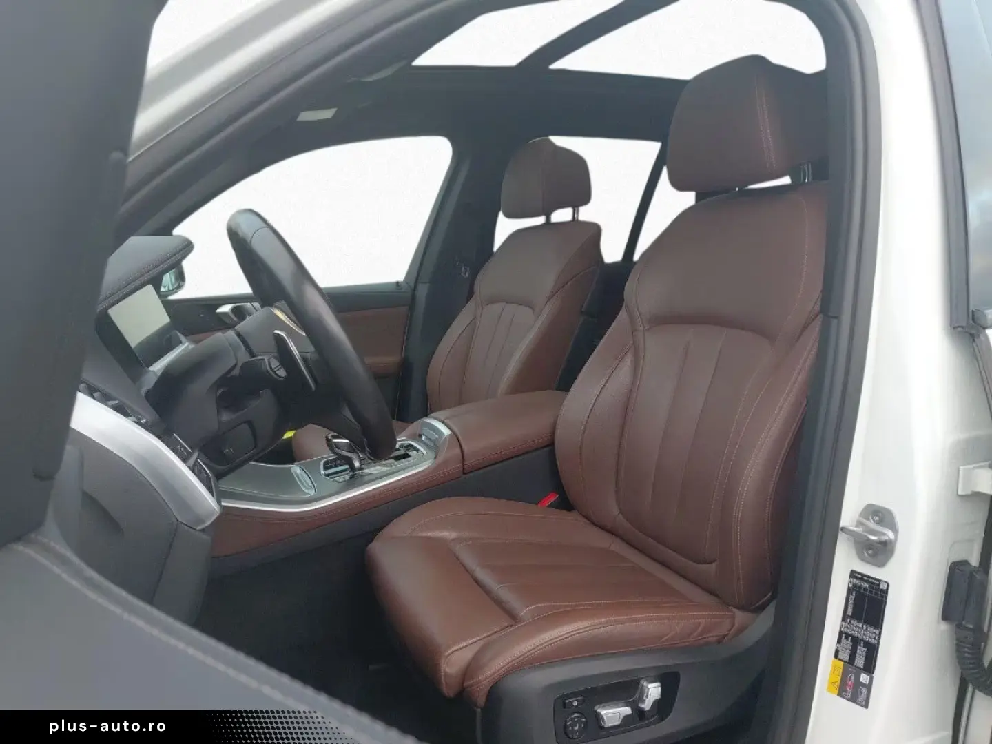 BMW X5 xDrive45e M Sport AHK Pano