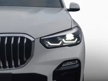 BMW X5 xDrive45e M Sport AHK Pano