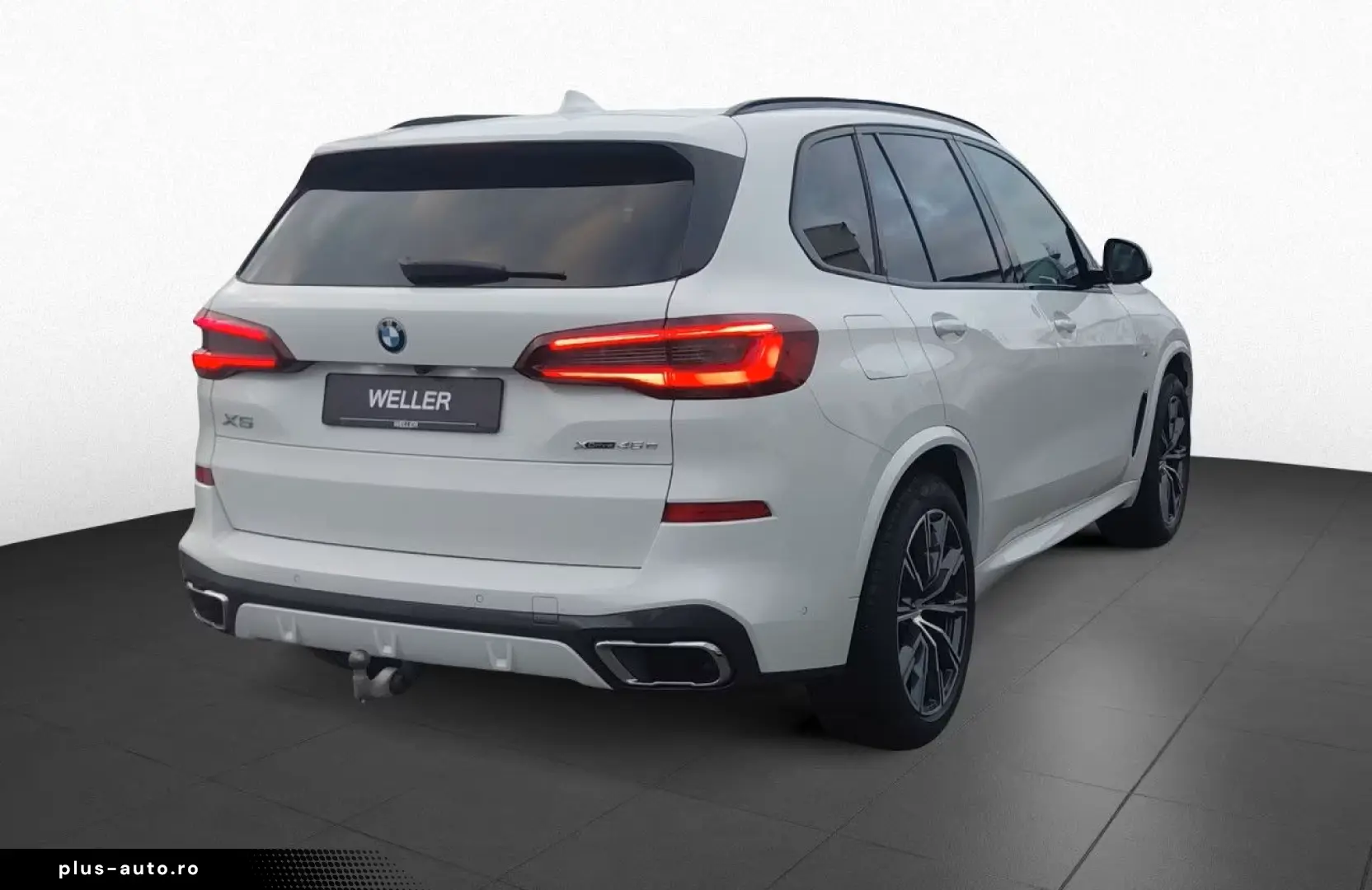 BMW X5 xDrive45e M Sport AHK Pano