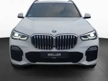 BMW X5 xDrive45e M Sport AHK Pano