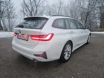 BMW 320i Touring