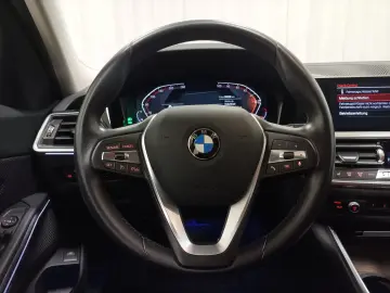 BMW 320 i Advantage