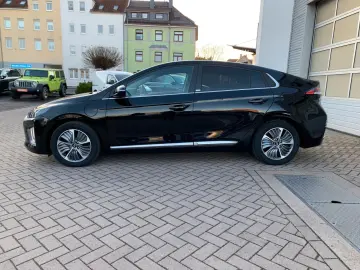 HYUNDAI Ioniq Style Plug-In Hybrid