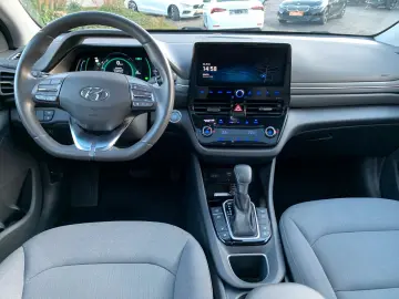 HYUNDAI Ioniq Style Plug-In Hybrid