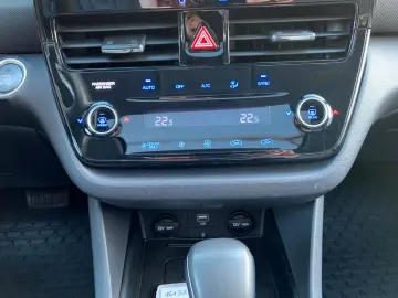 HYUNDAI Ioniq Style Plug-In Hybrid