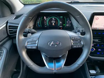 HYUNDAI Ioniq Style Plug-In Hybrid