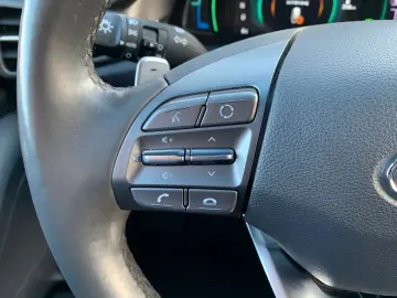 HYUNDAI Ioniq Style Plug-In Hybrid