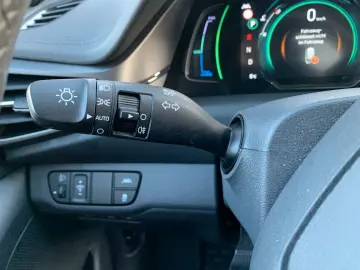 HYUNDAI Ioniq Style Plug-In Hybrid