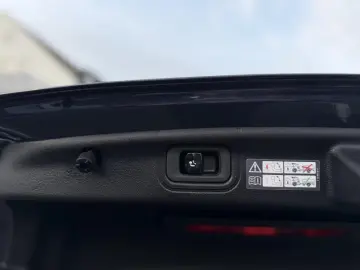 Mercedes-Benz C 300 d 9G-TRONIC