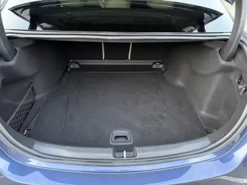 Mercedes-Benz C 300 d 9G-TRONIC