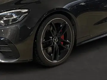 MERCEDES-BENZ E 53 AMG Coupé 4M ACC Pano Burm HUD Massage