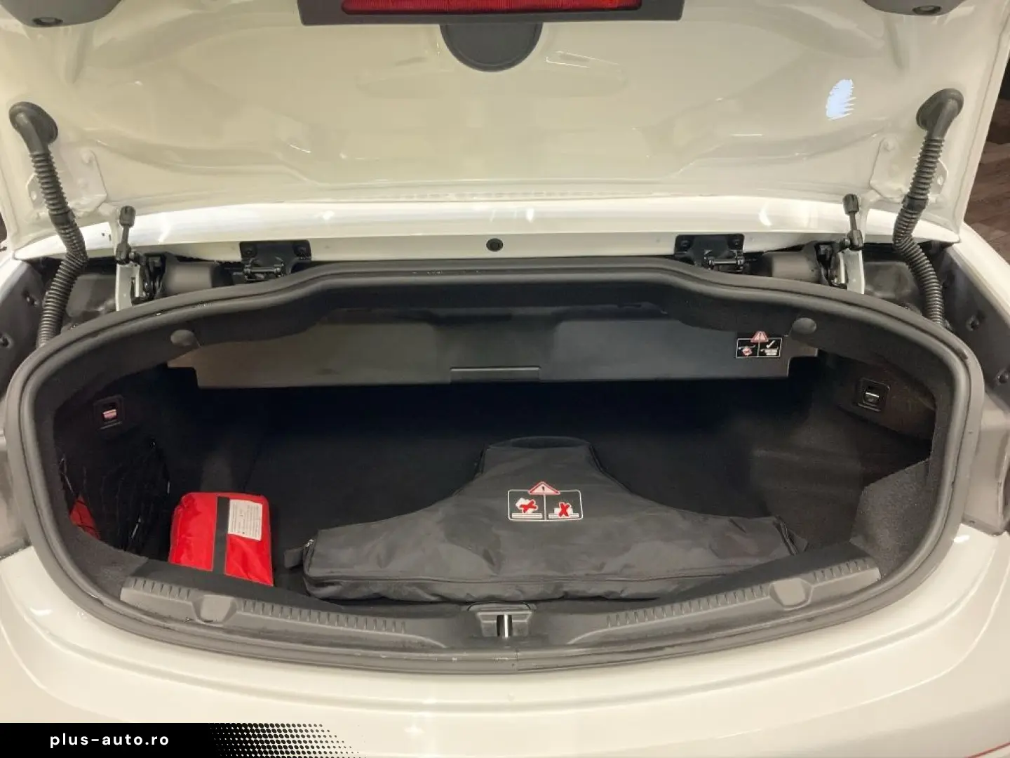 MERCEDES-BENZ E 53 AMG 4M  Cabrio NIGHT DISTRONIC BURMESTER