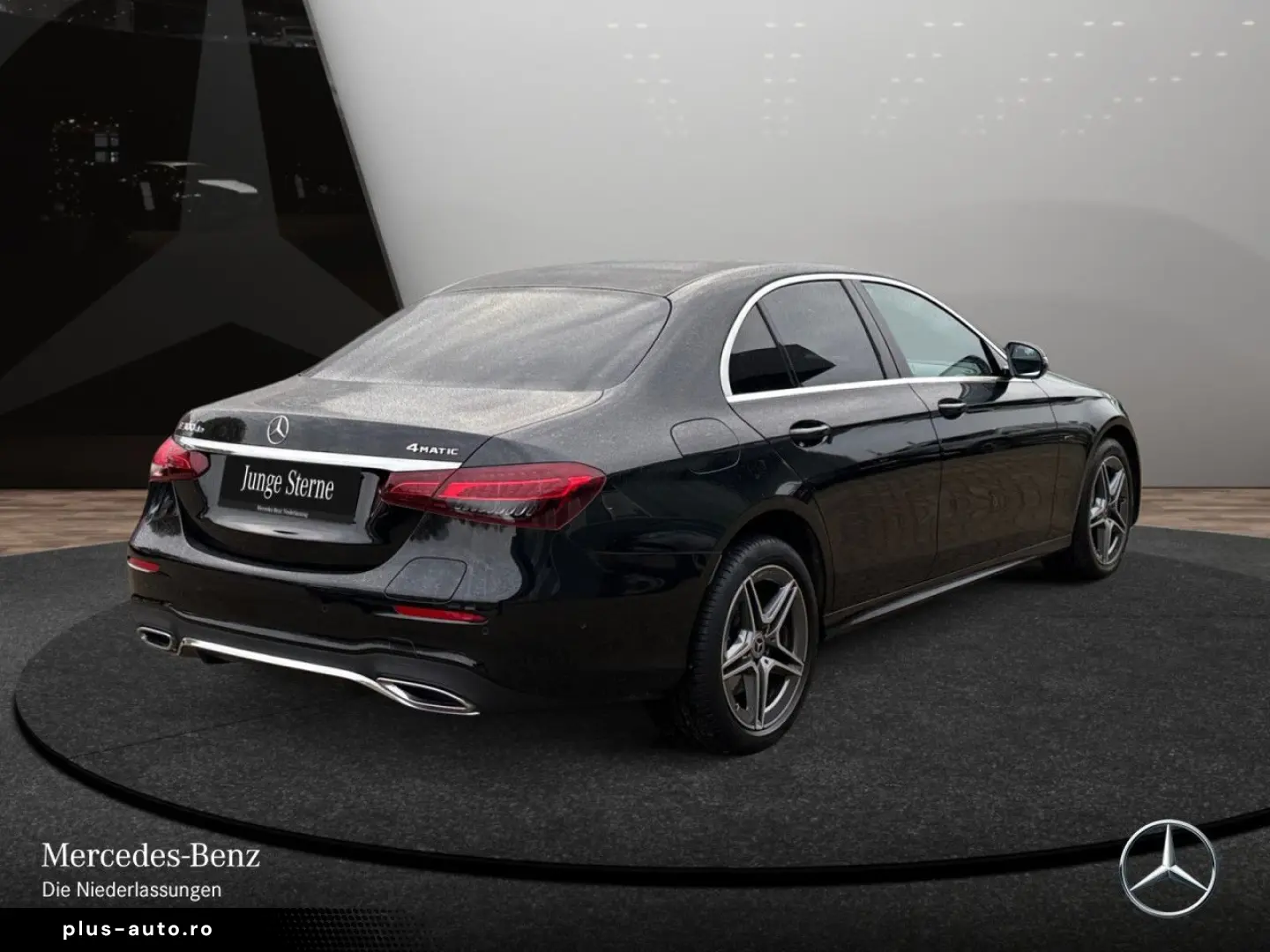 MERCEDES-BENZ E 300 de 4M AMG MBUX PANO FAHRASSIST LED 360