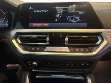 BMW M440i xDrive Gran Coupe AHK  HUD PaAss NAVI PDC