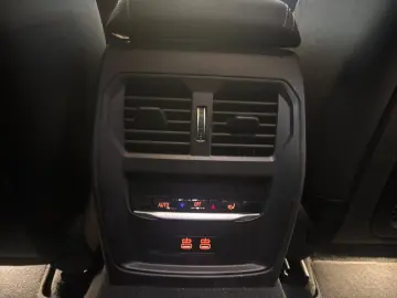 BMW M440i xDrive Gran Coupe AHK  HUD PaAss NAVI PDC