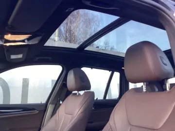 BMW X3 XDRIVE30E M Sportpaket HUD Panodach Navi Lede