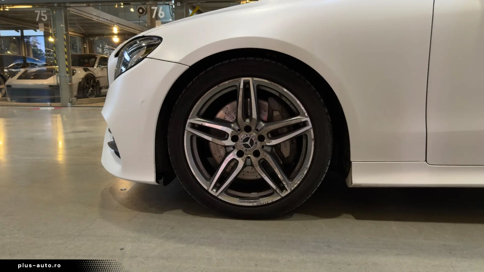 MERCEDES-BENZ E 300 Coupe weiss Matt Leder