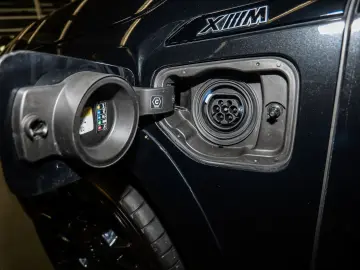 BMW XM 50e M Sport AHK 360 KAM RFK NAVI LED Laser