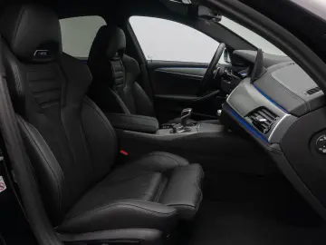 BMW M5 xD M Driver´s 360 DAB Belüftung MCarbKeramik