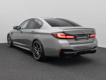 BMW M5 Competition 780PS 850NM 330km h Laser 360