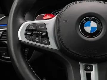 BMW M5 Competition 780PS 850NM 330km h Laser 360